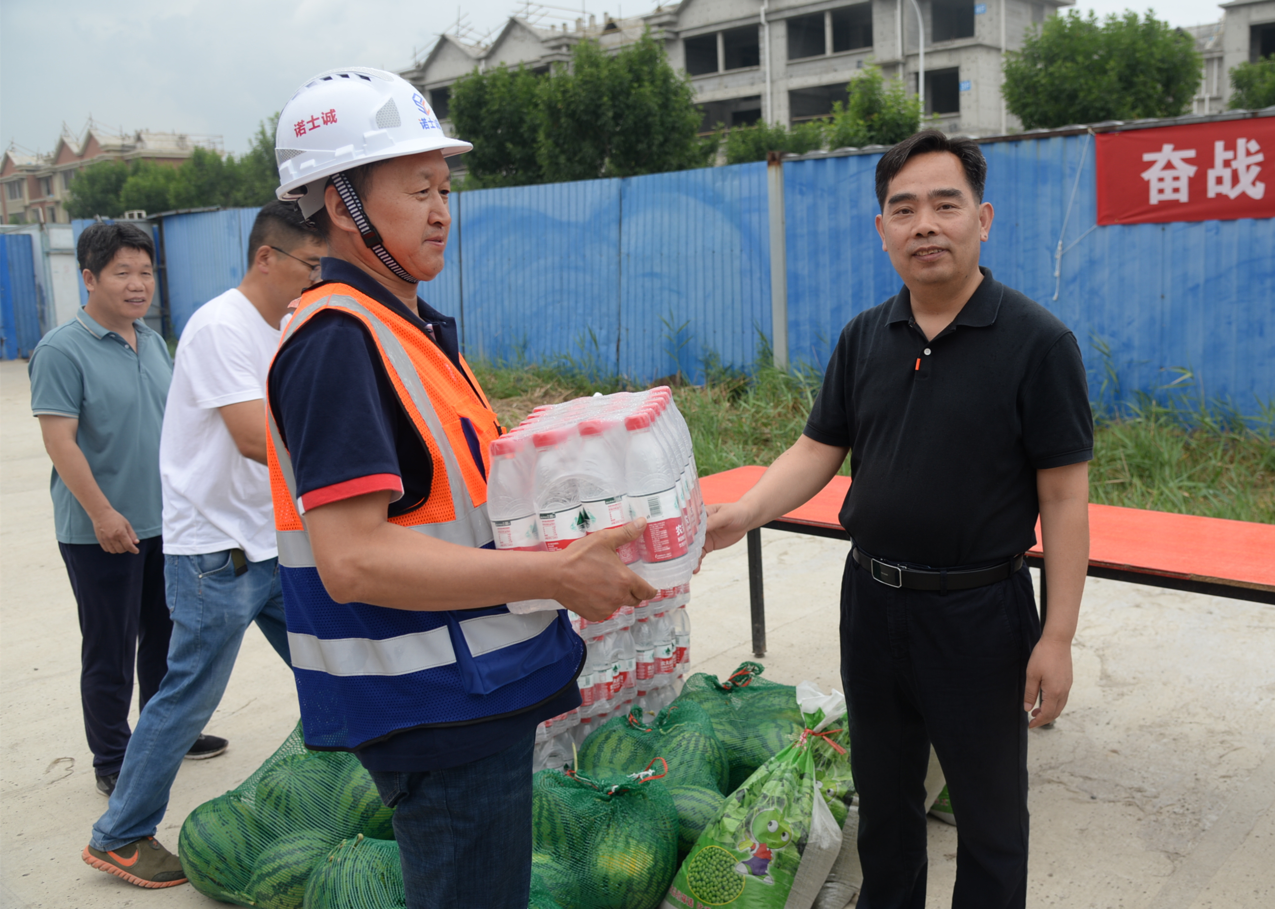 天津城市公司：安全检查稳生产 夏送清凉沁人心